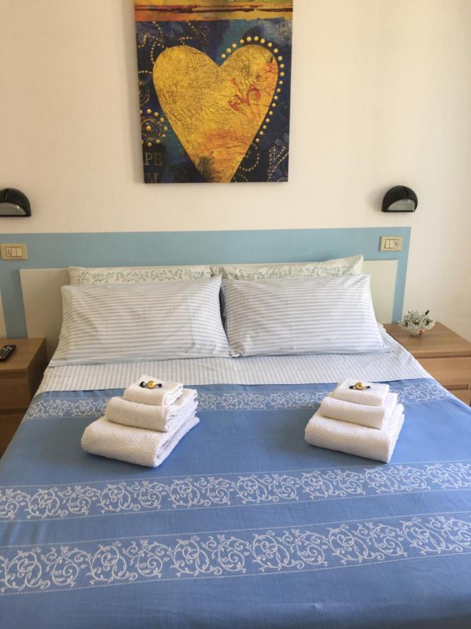 Hotel Villa Rinaldini Римини Экстерьер фото