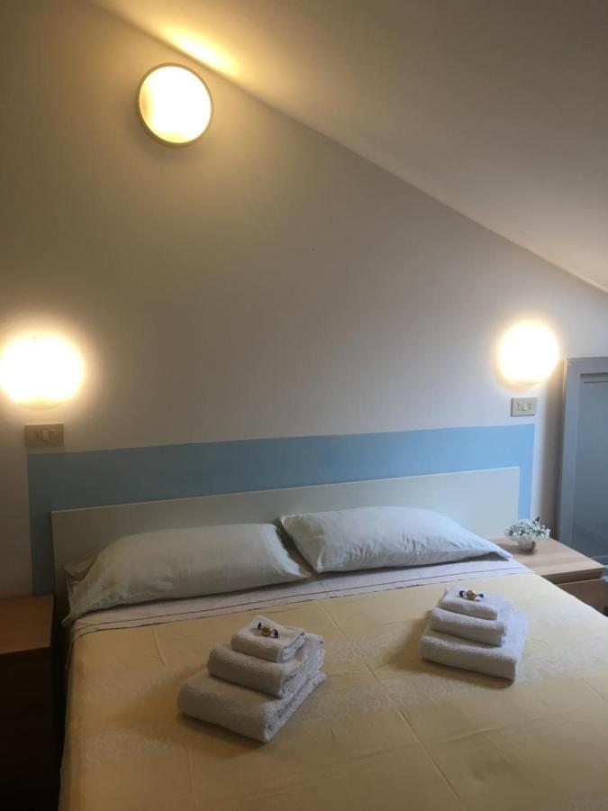 Hotel Villa Rinaldini Римини Экстерьер фото